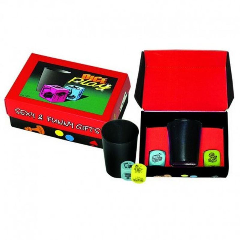 Juega a los dados con la coctelera